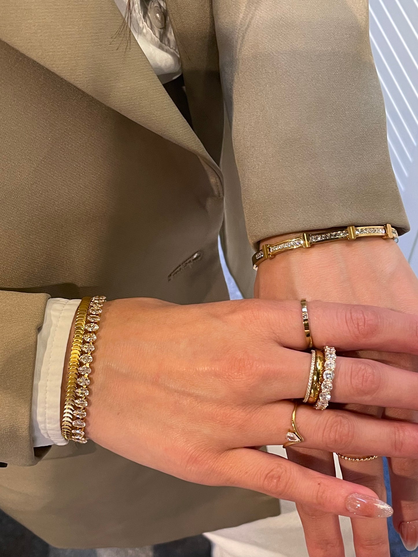 Celestia Bangle - Gold