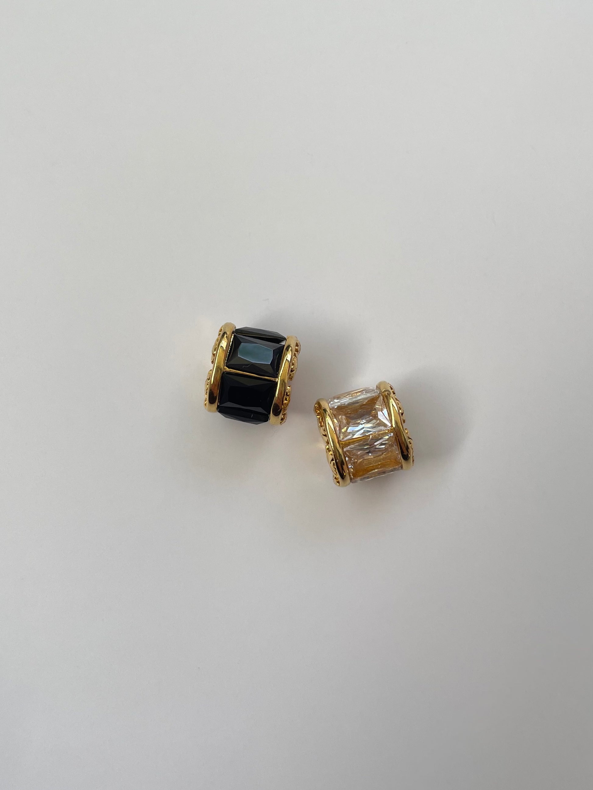 Facet Barrel Charm - Onyx