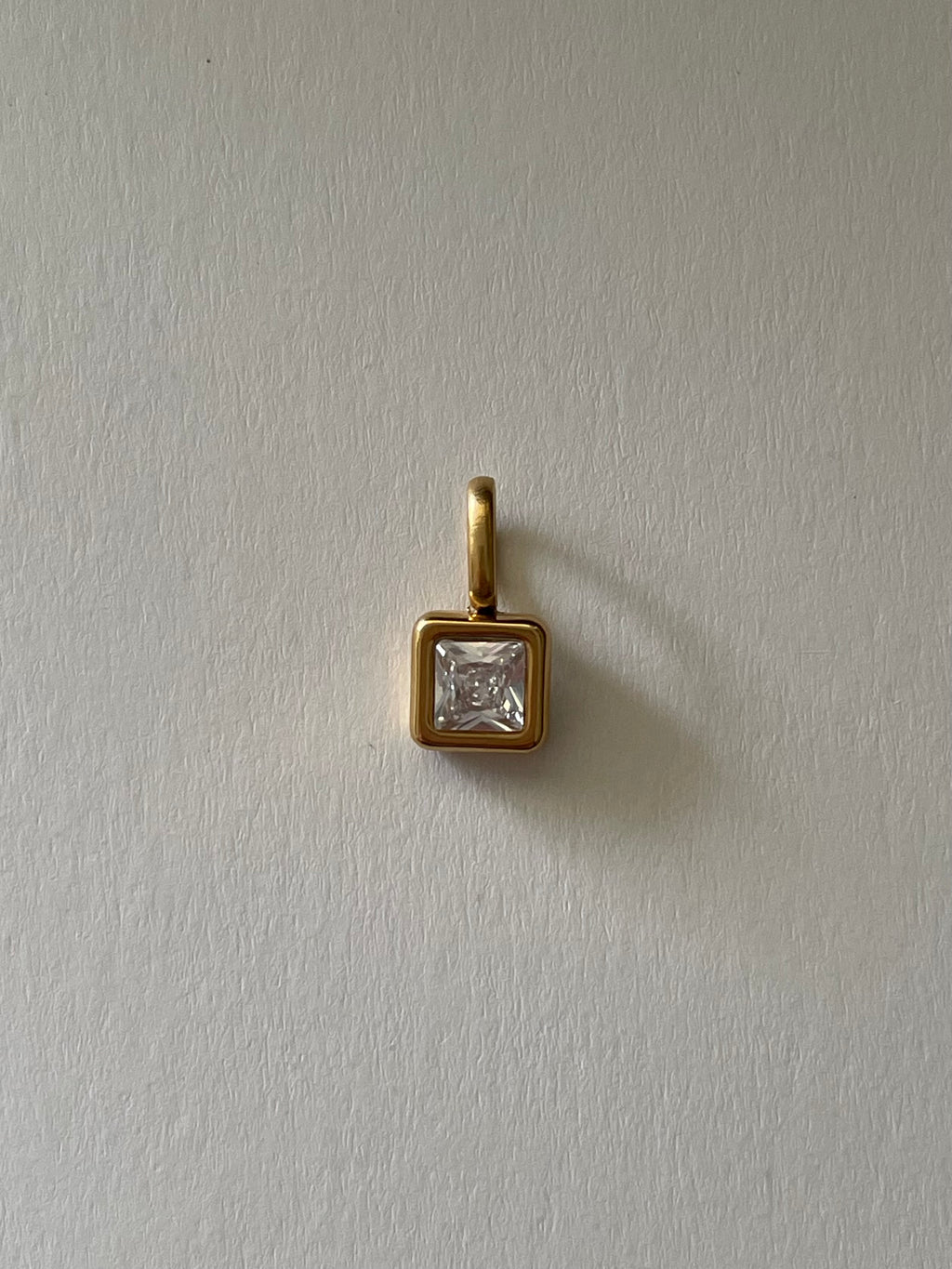 Prisma Charm - Bare Ivory
