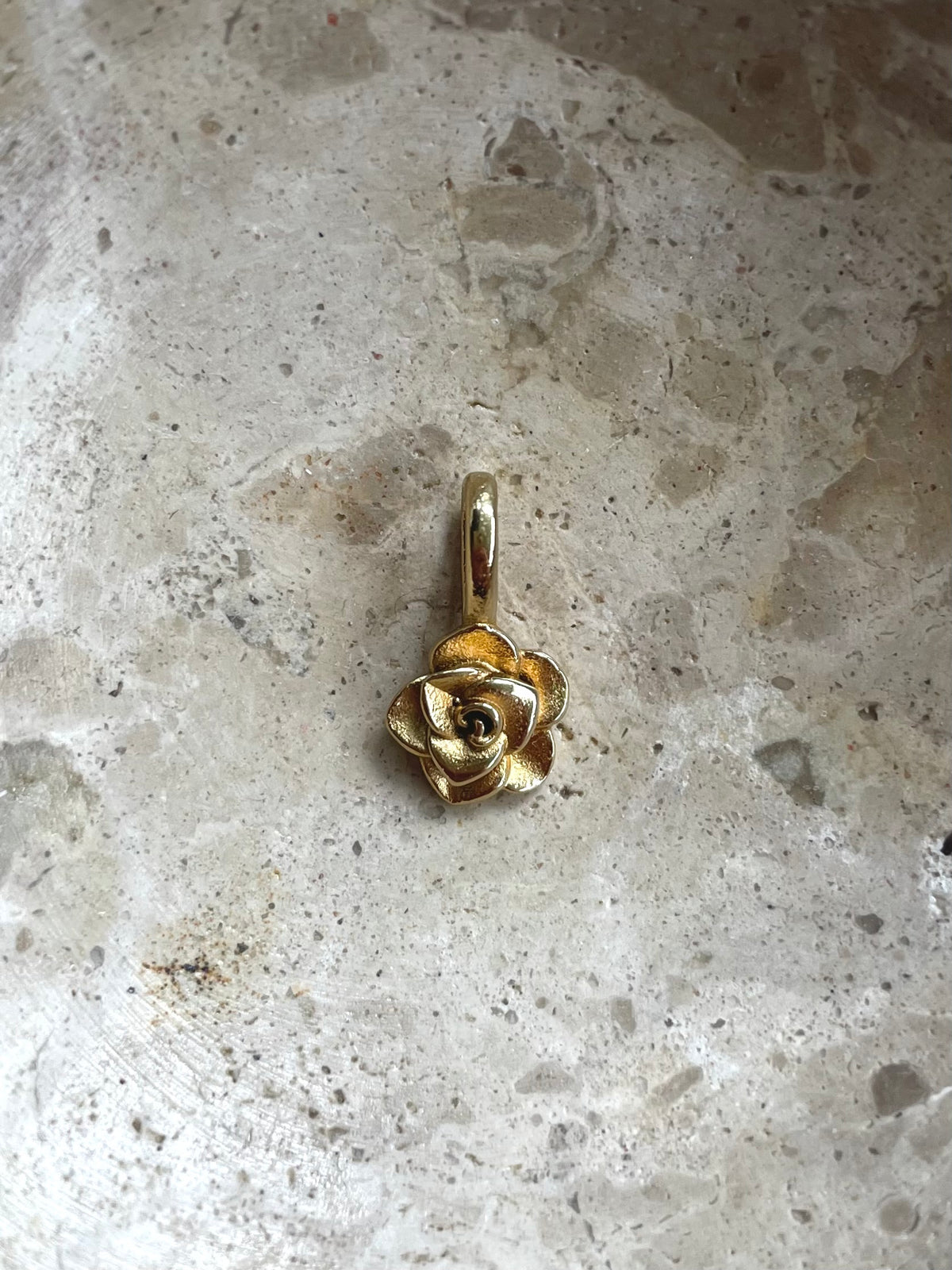 Everrose Charm