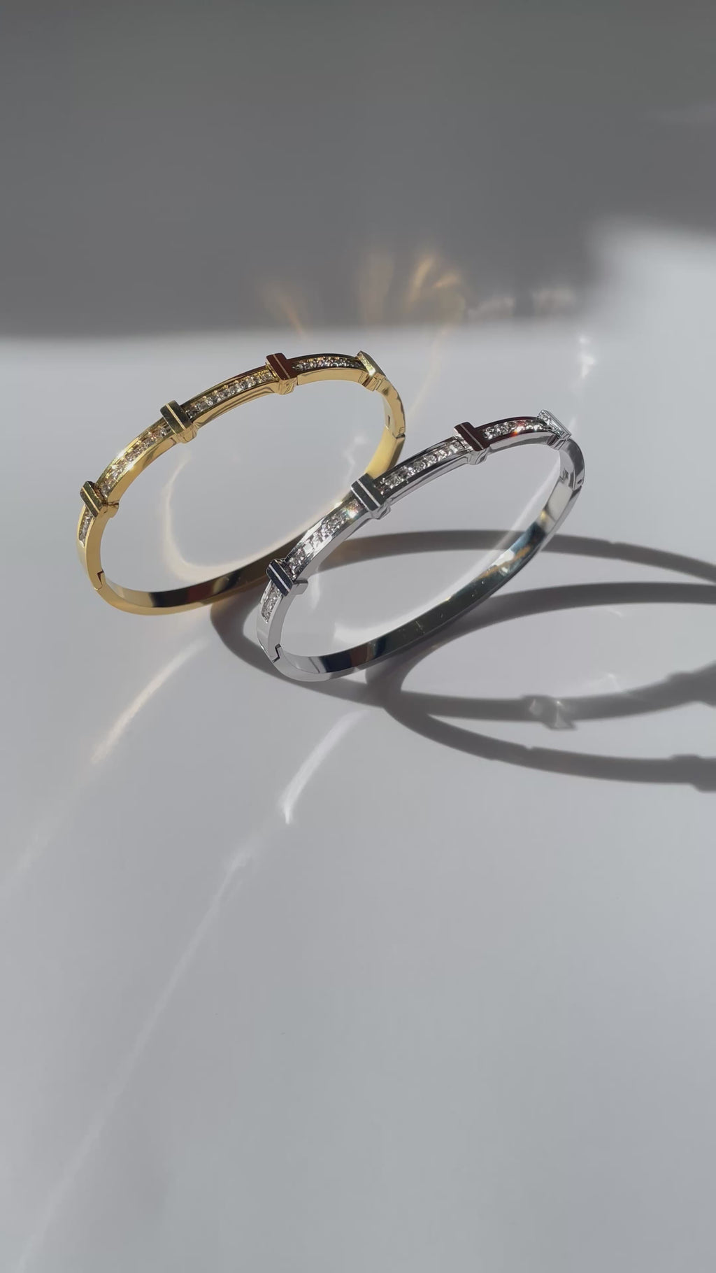 Celestia Bangle - Gold